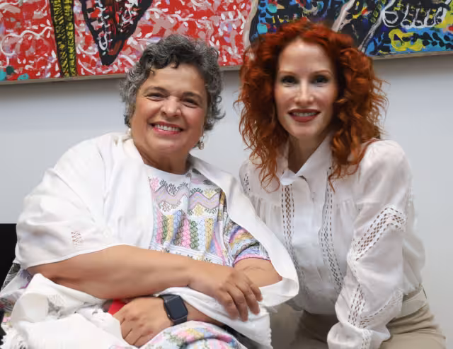 En su visita a Por Esto!, Paredes Rangel fue recibida por la Directora General de este periódico, Alicia Menéndez Figueroa