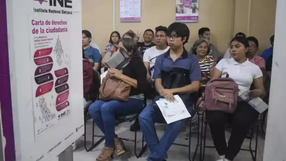 Este lunes se vence el plazo para renovar el INE Este lunes se vence el plazo para renovar el INE