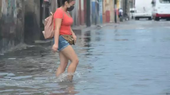 Yucatán espera un día nublado y fuertes lluvias por la Tormenta Tropical “Ida”