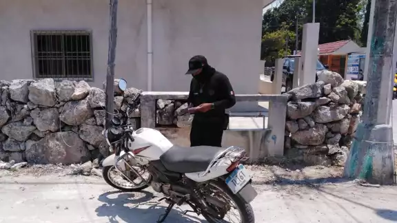 Elementos de la Policía Municipal de Buctzotz tomaron nota del hecho Elementos de la Policía Municipal de Buctzotz tomaron nota del hecho