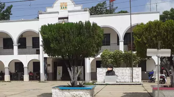 El dinero que se dio al Ayuntamiento de José María Morelos no fue registrado en los anexos contables y financieros El dinero que se dio al Ayuntamiento de José María Morelos no fue registrado en los anexos contables y financieros