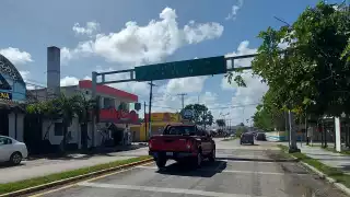 Las calles de la localidad Subteniente López todavía lucen vacías, ya que a mexicanos y beliceños aún no se les permite cruzar