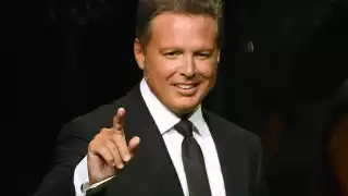 Muchos piensan que esta canción fue escrita exclusivamente para que Luis Miguel la cantara
