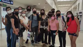 La agrupación ofreció un concierto de aproximadamente dos horas, donde, con canciones de su nuevo álbum y anteriores, hicieron corear a sus fans