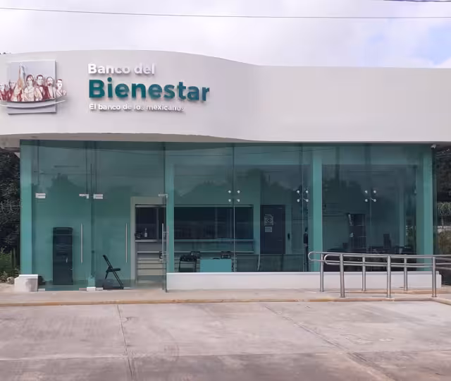 Se construyeron tres inmuebles del Banco del Bienestar: el primero se encuentra en la cabecera, el segundo en Sabán y el tercero en la villa de Dziuché