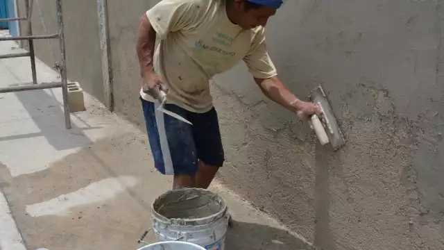 1.6 % de la población de Yucatán se dedica a la albañilería