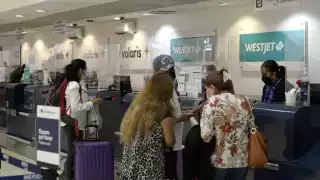 Entre las 09:00 y las 12:30 llegan cinco vuelos de la Ciudad de México, de Monterrey y de otros puntos