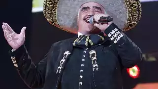 El cantante confesó que recibió la invitación, pero una importante razón le impidió aceptarla