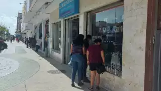 En ambos casos la policía invitó a las víctimas a interponer su denuncia, mientras que alertaron a los compradores para extremar precauciones