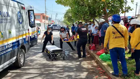 Algunas de las instituciones que apoyan con paramédicos y ambulancias en Chetumal se sostienen a base de donativos Algunas de las instituciones que apoyan con paramédicos y ambulancias en Chetumal se sostienen a base de donativos
