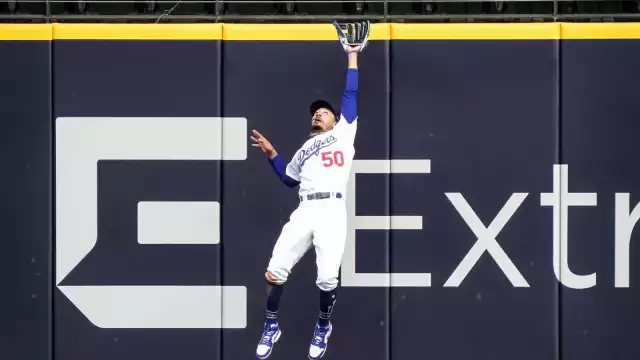 Los californianos evitaron por segunda vez en menos de 24 horas su eliminación de la Serie de Campeonato de la Liga Nacional Foto: LA Dodgers