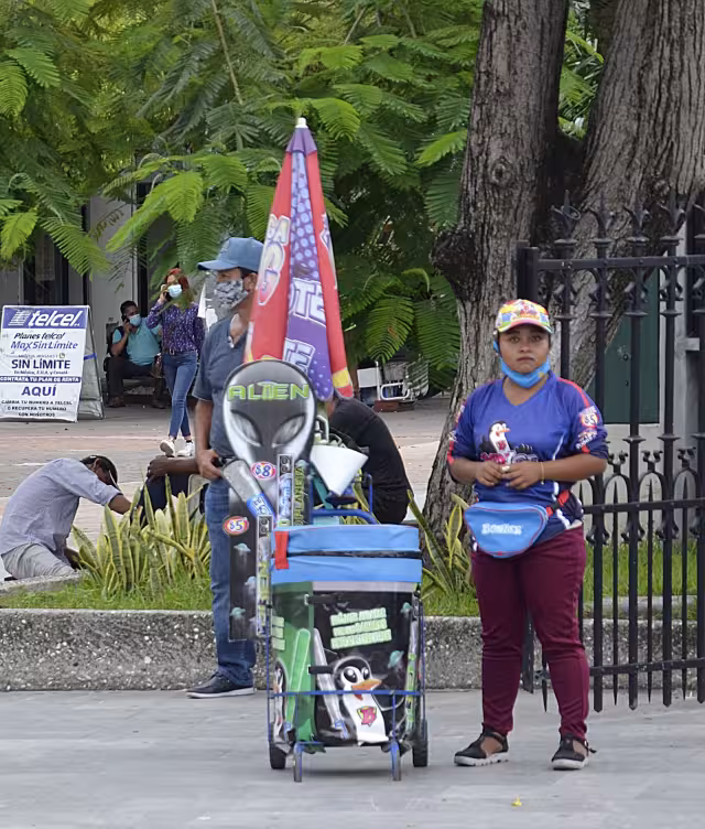 De acuerdo con el ENOEN, el sector comercio tiene una participación de 17.6%, al incrementar 0.1%.