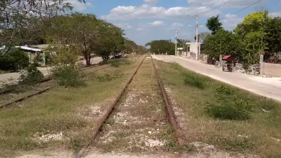 Vecinos consultados expresaron intriga y molestias porque –según expresaron- peligra su patrimonio. “Por eso no nos conviene que pase”
