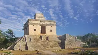 Tan sólo en diciembre de 2019, previo a la declaratoria de pandemia por COVID-19, 15 zonas arqueológicas de Yucatán registraron visitas de turistas