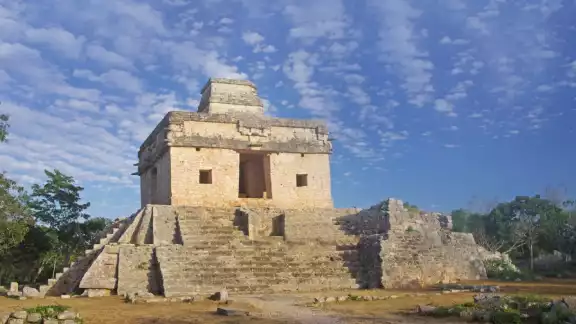Tan sólo en diciembre de 2019, previo a la declaratoria de pandemia por COVID-19, 15 zonas arqueológicas de Yucatán registraron visitas de turistas Tan sólo en diciembre de 2019, previo a la declaratoria de pandemia por COVID-19, 15 zonas arqueológicas de Yucatán registraron visitas de turistas