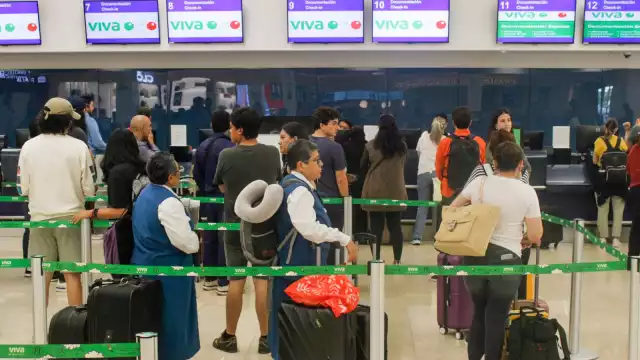 Monterrey, Tuxtla Gutiérrez y Veracruz,  son los tres destinos de llegada cancelados este domingo