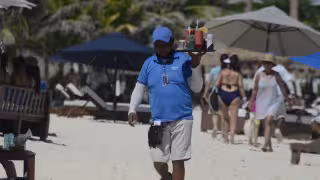 Brecha salarial crece en Quintana Roo por los trabajos informales