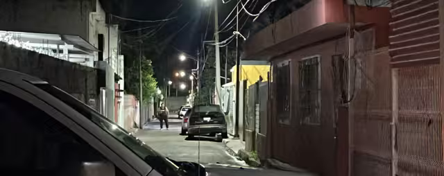 Agentes ministeriales y efectivos castrenses realizaron dos operativos simultáneos en la ciudad por denuncias anónimas de venta de narcóticos