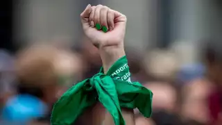 En las calles de Cancún, los grupos feministas se manifiestan por sus derechos