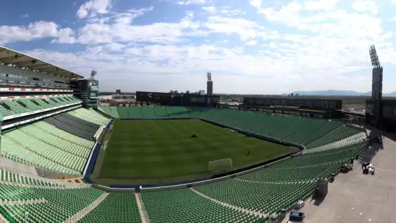 Estadio Corona, Sede del encuentro