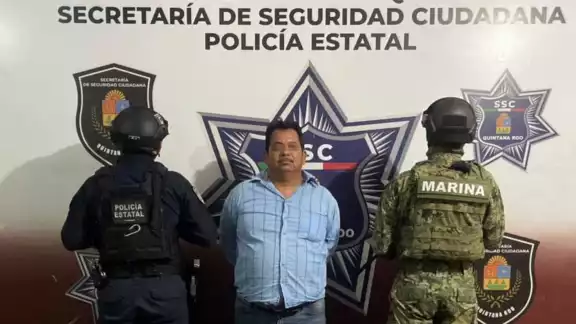 Sujeto se enfrenta a policías en Benito Juárez y termina detenido Sujeto se enfrenta a policías en Benito Juárez y termina detenido