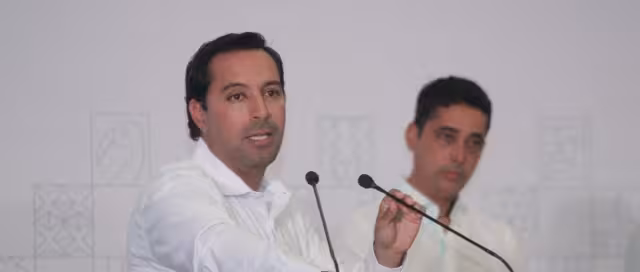 La conferencia del gobernador Mauricio Vila se realiza en el Centro Internacional de Congresos