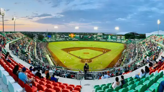 La serie entre Tigres y Leones estaba calendarizada para jugarse en el estadio Beto Ávila de Cancún