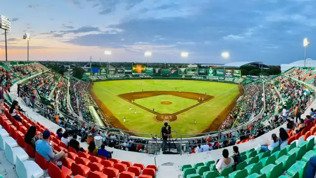 La serie entre Tigres y Leones estaba calendarizada para jugarse en el estadio Beto Ávila de Cancún