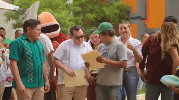 El Gobernador electo invitó a compartir propuestas de mejora El Gobernador electo invitó a compartir propuestas de mejora