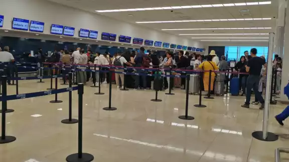 Hay gran afluencia en los mostradores de las aerolíneas Hay gran afluencia en los mostradores de las aerolíneas