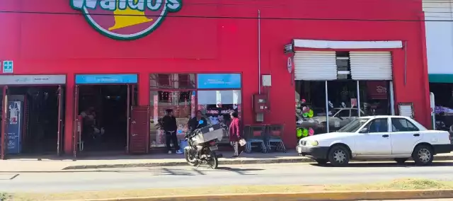 Fue en esta tienda donde los menores robaron chocolates.