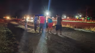 Vehículo fantasma vuelca mototaxi con familia en carretera Campeche–Mérida; hay una lesionada