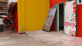 Mercado de Hecelchakán opera entre sangre y pestilencia