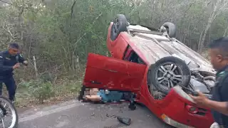 En el auto iba a una niña de 2 años que resultó ilesa
