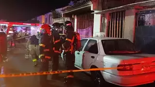 Bomberos llegaron a socorrer el incendio de una vivienda en Playa del Carmen