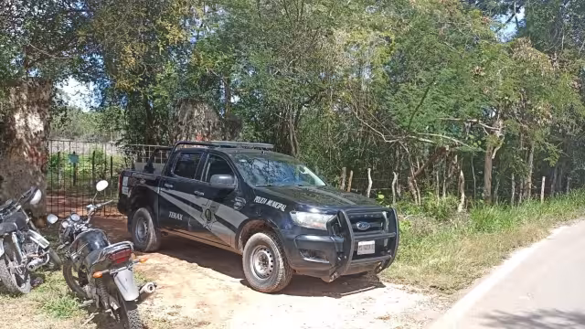 Elementos de la Policía Municipal acordonaron el área en el tramo antiguo Tekax-Xaya