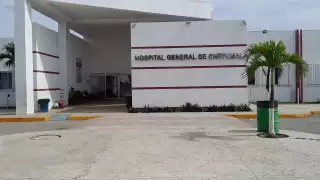 Para pacientes y familiares la espera resulta prolongada fuera de los hospitales capitalinos