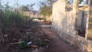 Vecinos de Tepakán denuncian construcción irregular de funeraria