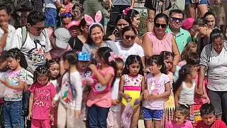 Los niños estuvieron acompañados de sus padres en la costa de Playa del Carmen