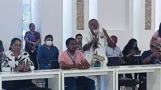 El sacerdote maya pidió colocar letreros municipales en lengua maya