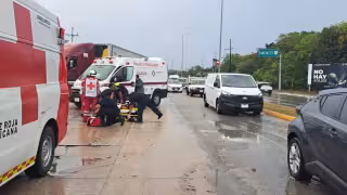 Motociclista termina lesionado tras derrapar en la carretera federal 307