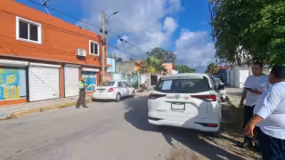 Percance vial en Gama Oriente y Orión Sur moviliza a tránsito en Playa del Carmen