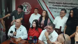 La política de coaliciones se ve sacudida con la traición de María Fernanda Alvear, quien abandona el Partido del Trabajo para unirse al PRI