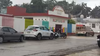 Lluvias provocadas por el Frente Frío Número 27 ocasionaron que en algunos salones estuvieran 3 alumnos