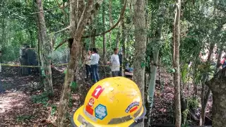 La maquinaria con la que trabajaba también se hundió