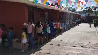 Únicamente  se han conformado los comités de padres de familia