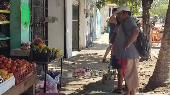 Los comerciantes temen perder a su clientela Los comerciantes temen perder a su clientela