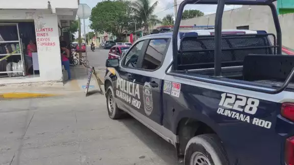 La señora fue atendida por los paramédicos quienes la estabilizaron debido a la fuerte crisis nerviosa que presentaba La señora fue atendida por los paramédicos quienes la estabilizaron debido a la fuerte crisis nerviosa que presentaba