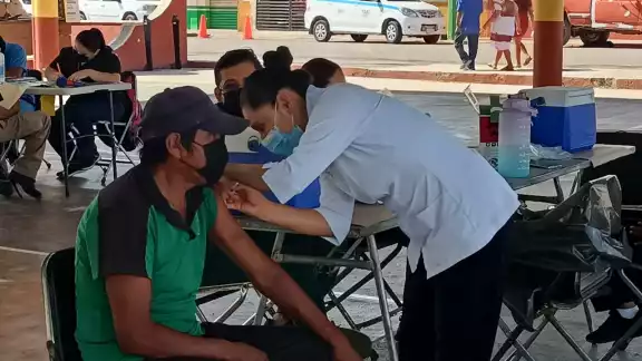 En la colonia Unidad Deportiva de Kantunilkín se aplicarán desde primeras, segundas y terceras dosis de AstraZeneca En la colonia Unidad Deportiva de Kantunilkín se aplicarán desde primeras, segundas y terceras dosis de AstraZeneca