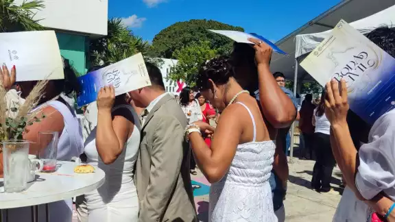 Tienen la ilusión de contraer nupcias, ya que este viernes es el último día para registrase. Tienen la ilusión de contraer nupcias, ya que este viernes es el último día para registrase.